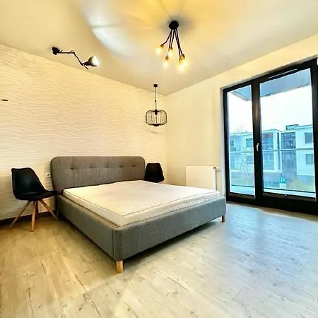 Apartment Bernadowska 11 *