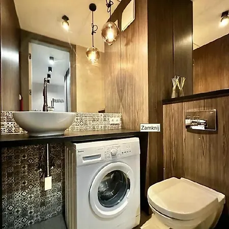 Bernadowska 11 גדינייה